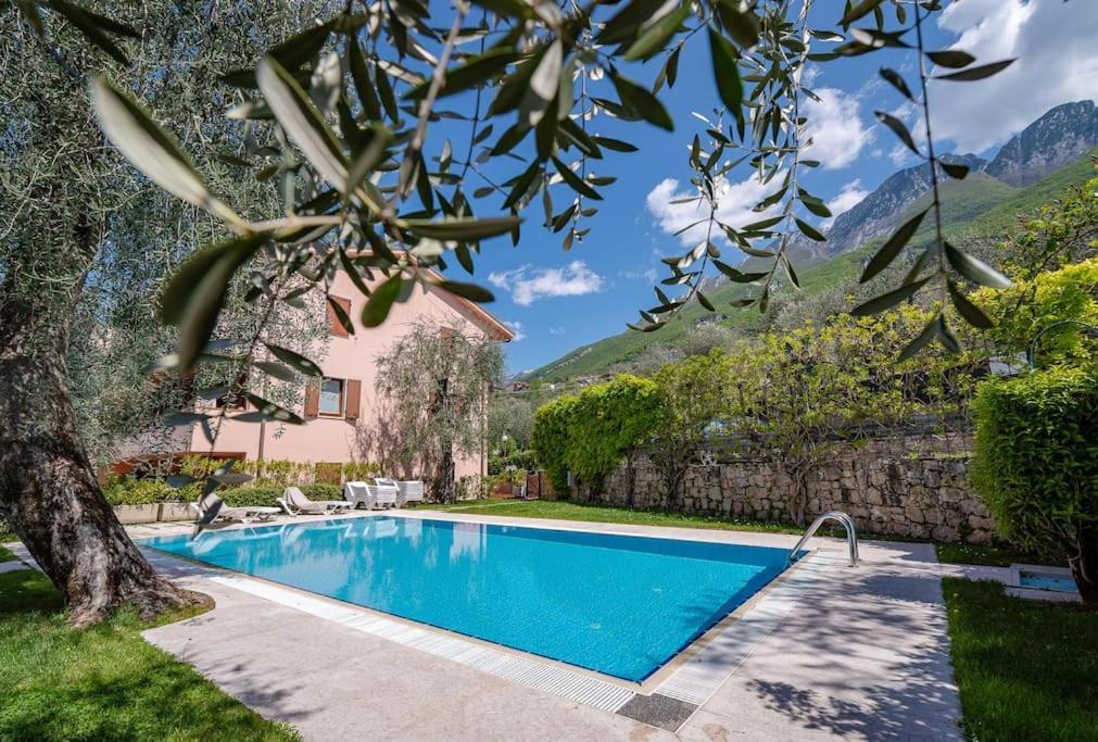 Kite Beth'S House Appartement Brenzone sul Garda Buitenkant foto